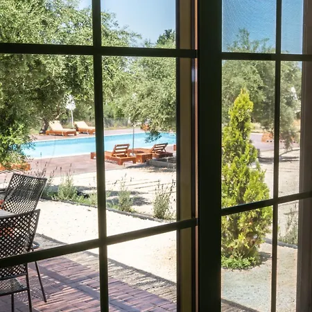 Eleon Olive Retreat - Skourochori فندق