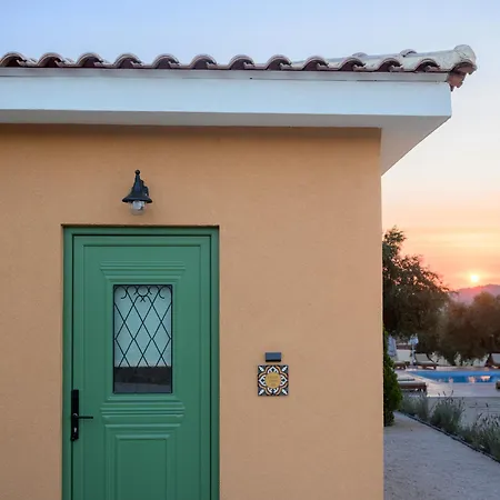 Eleon Olive Retreat - Skourochori فندق