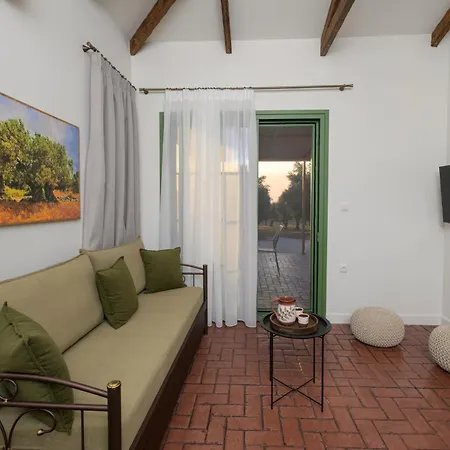 فندق Eleon Olive Retreat - Skourochori
